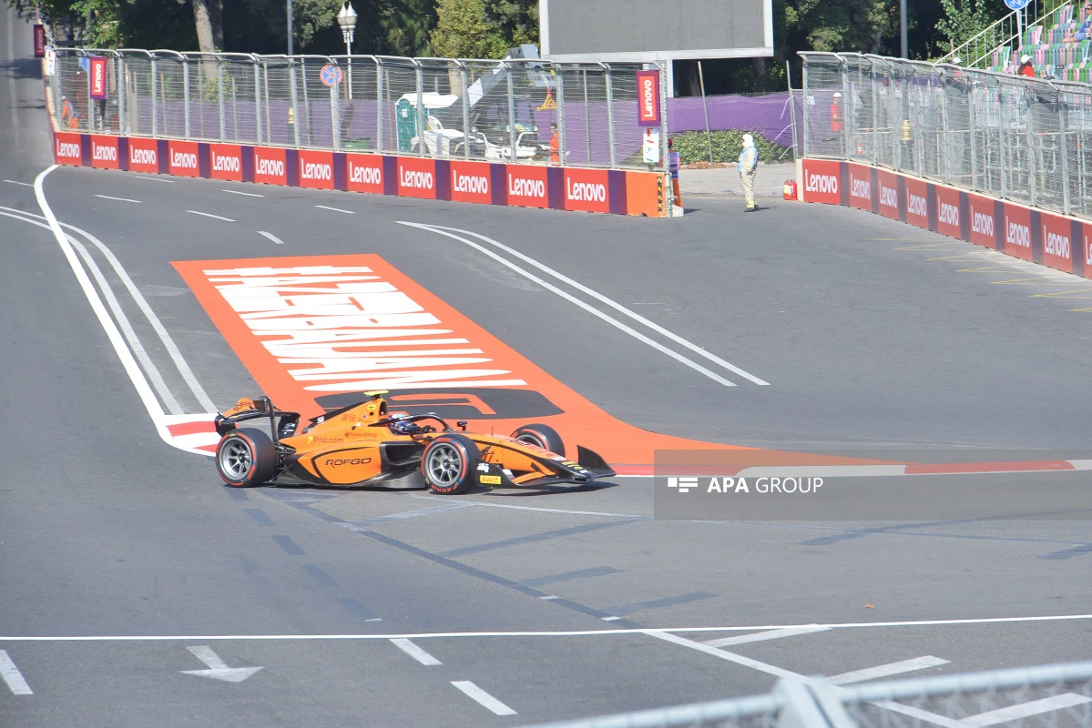 “Formula 1”: Sərbəst yürüşə start verildi